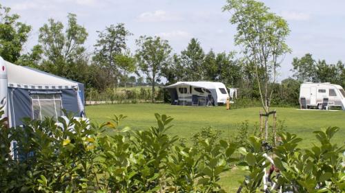 kampeerplaats_comfort_1-1024x576